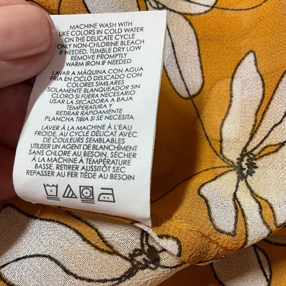 CABI Thrive Top Butterscotch Yellow w/ White Floral Print Double Layer US Sz L - Picture 11 of 12